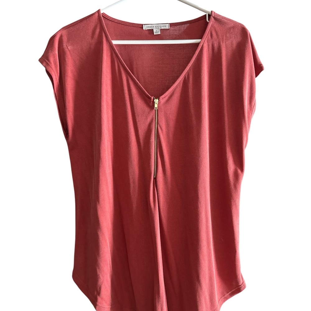 Green Envelope Red Relaxed V-Neck Cap Sleeve Top